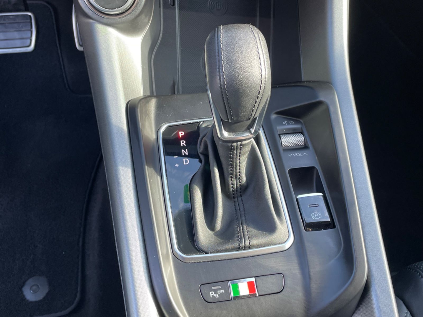 Fahrzeugabbildung Alfa Romeo Tonale 1.5 VGT Hybrid EDIZIONE SPECIALE