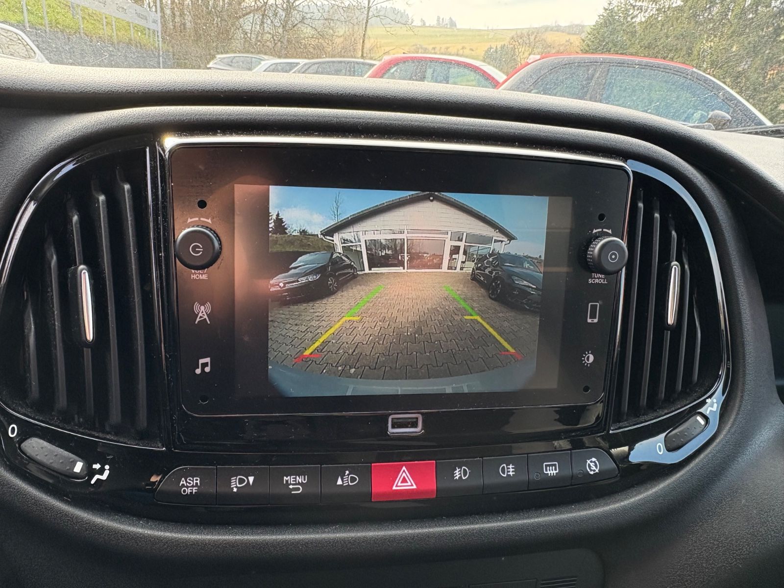 Fahrzeugabbildung Fiat Doblo Doblò SX Kombi