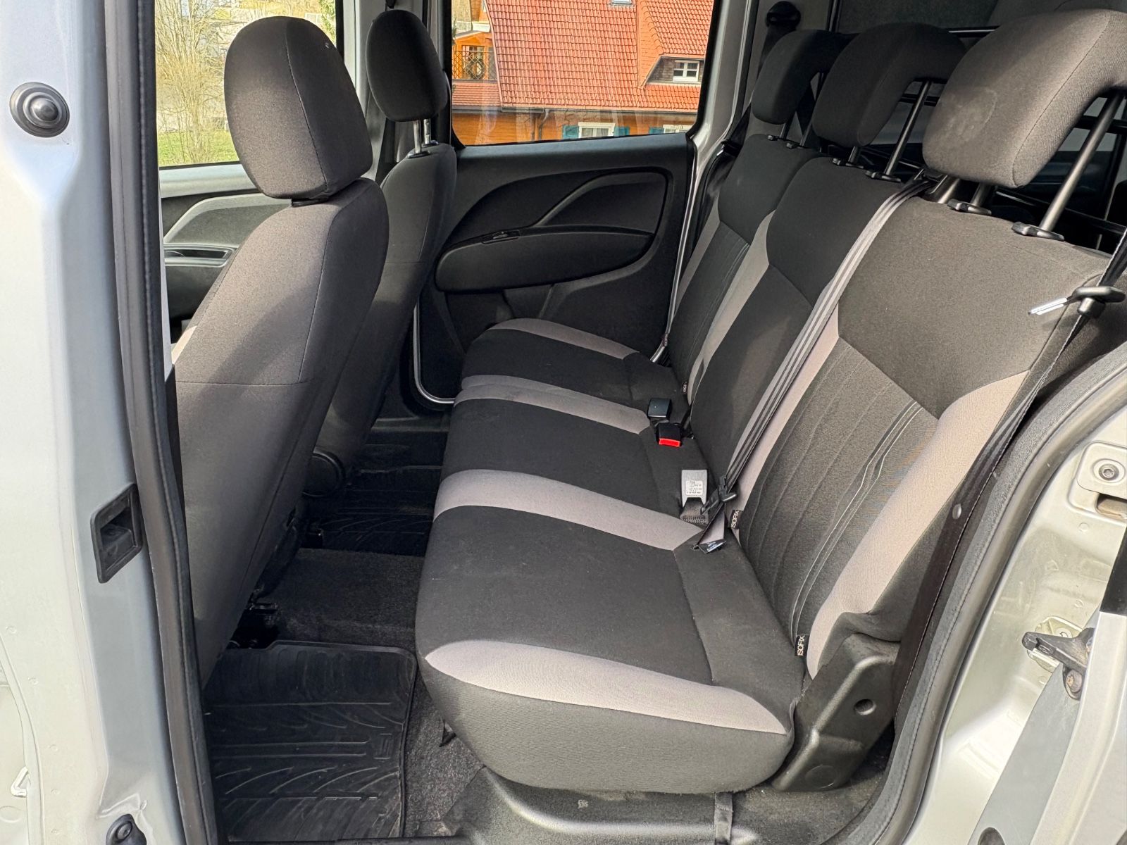Fahrzeugabbildung Fiat Doblo Doblò SX Kombi