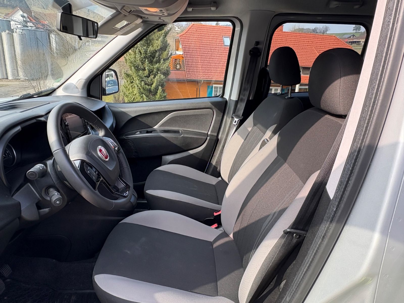 Fahrzeugabbildung Fiat Doblo Doblò SX Kombi