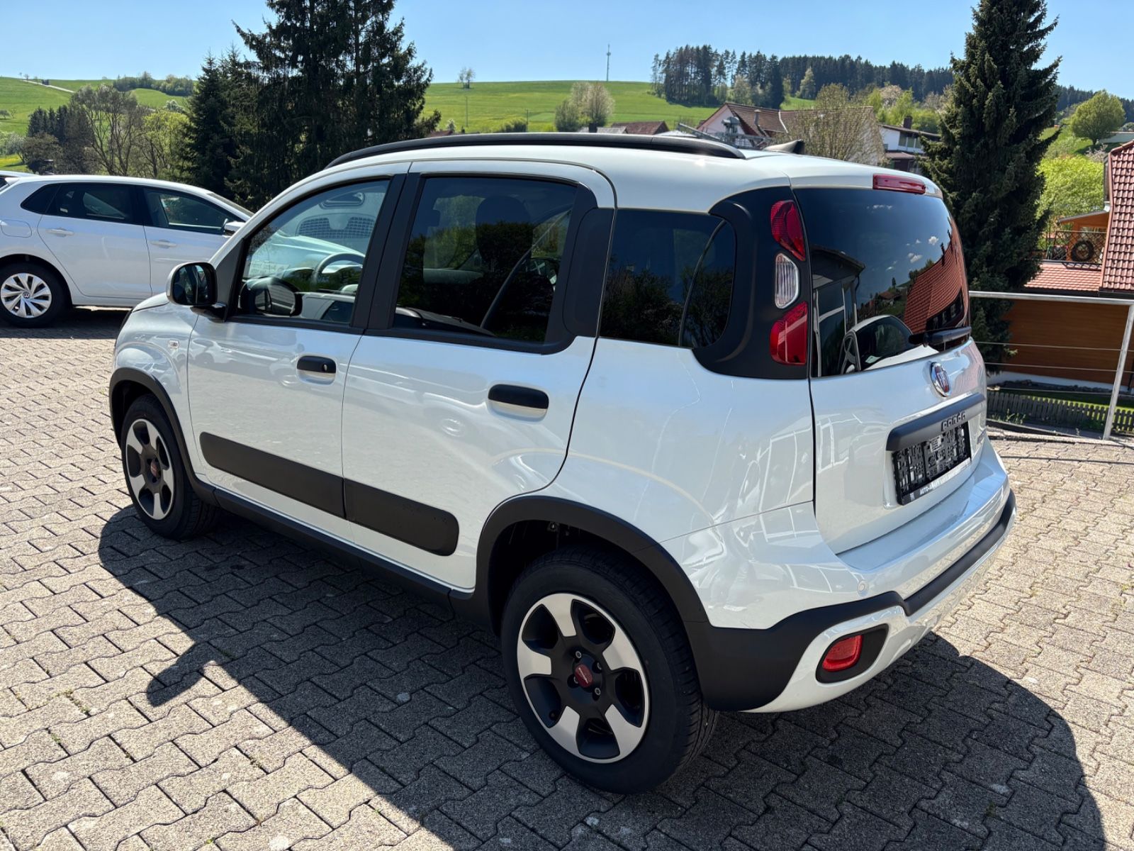 Fahrzeugabbildung Fiat Panda Cross CARPLAY, PDC, KLIMATRONIC