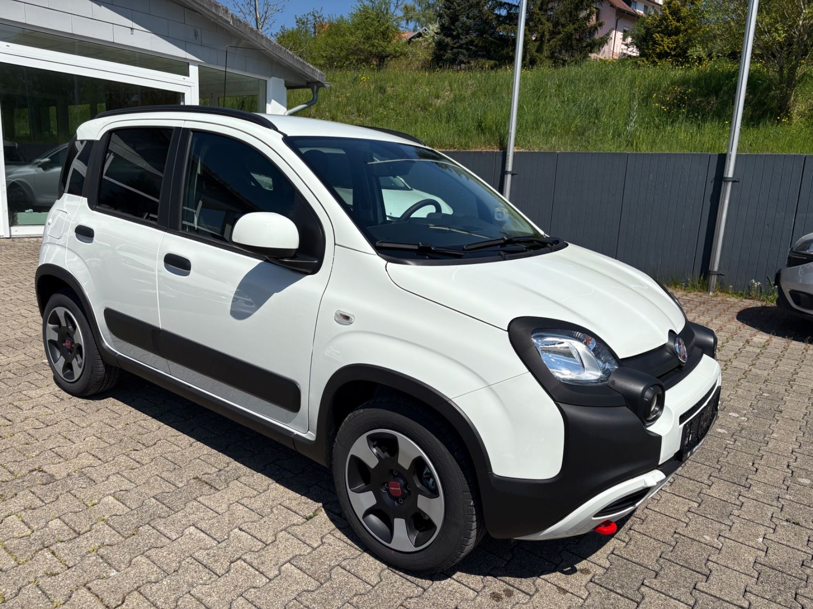 Fahrzeugabbildung Fiat Panda Cross CARPLAY, PDC, KLIMATRONIC