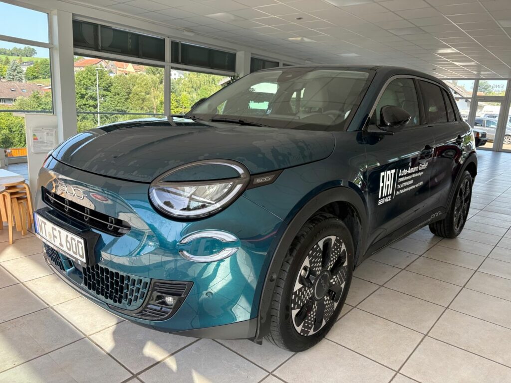Fiat 600 Hybrid La Prima "AKTIONSPREIS"