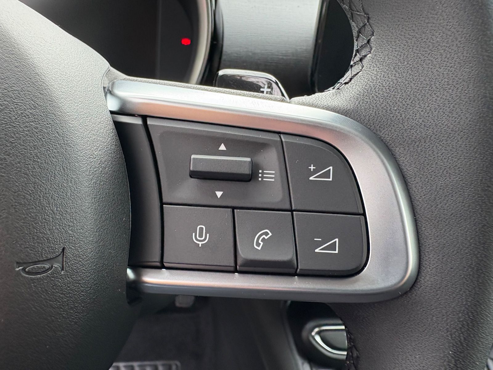 Fahrzeugabbildung Fiat 600 Hybrid LED,NAVI,KAMERA "AKTIONSPREIS"