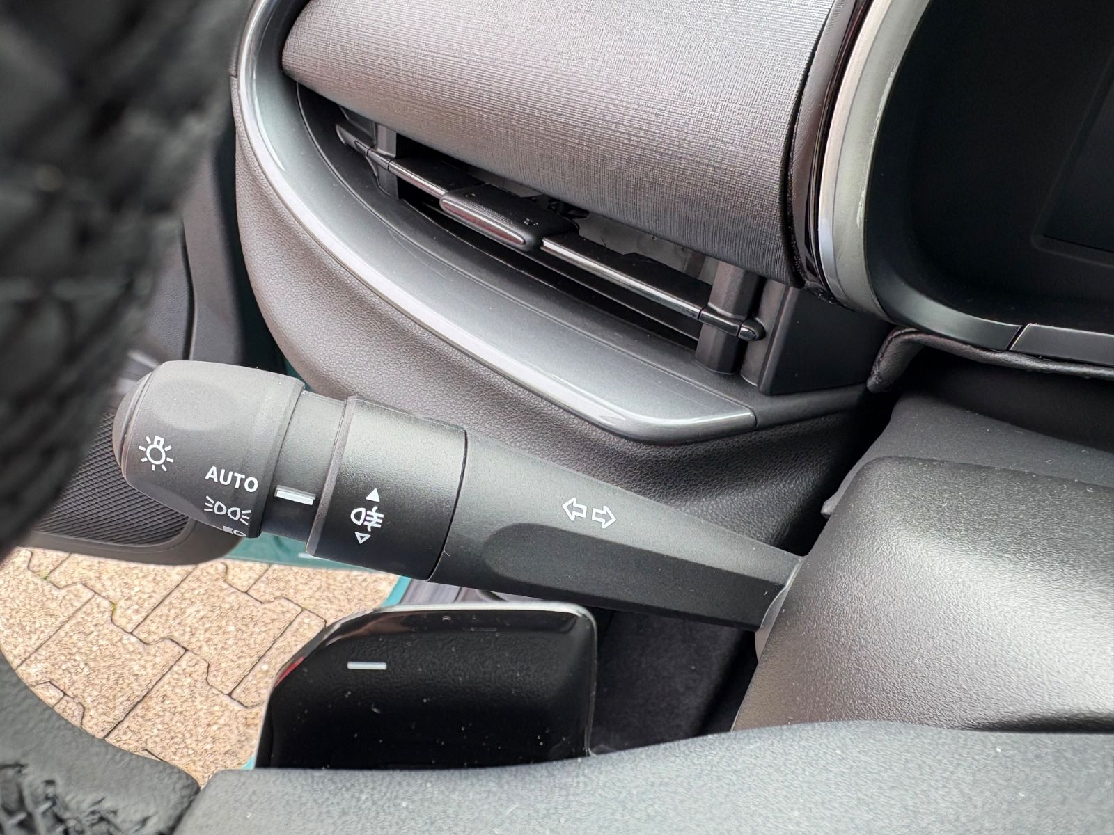 Fahrzeugabbildung Fiat 600 Hybrid LED,NAVI,KAMERA "AKTIONSPREIS"