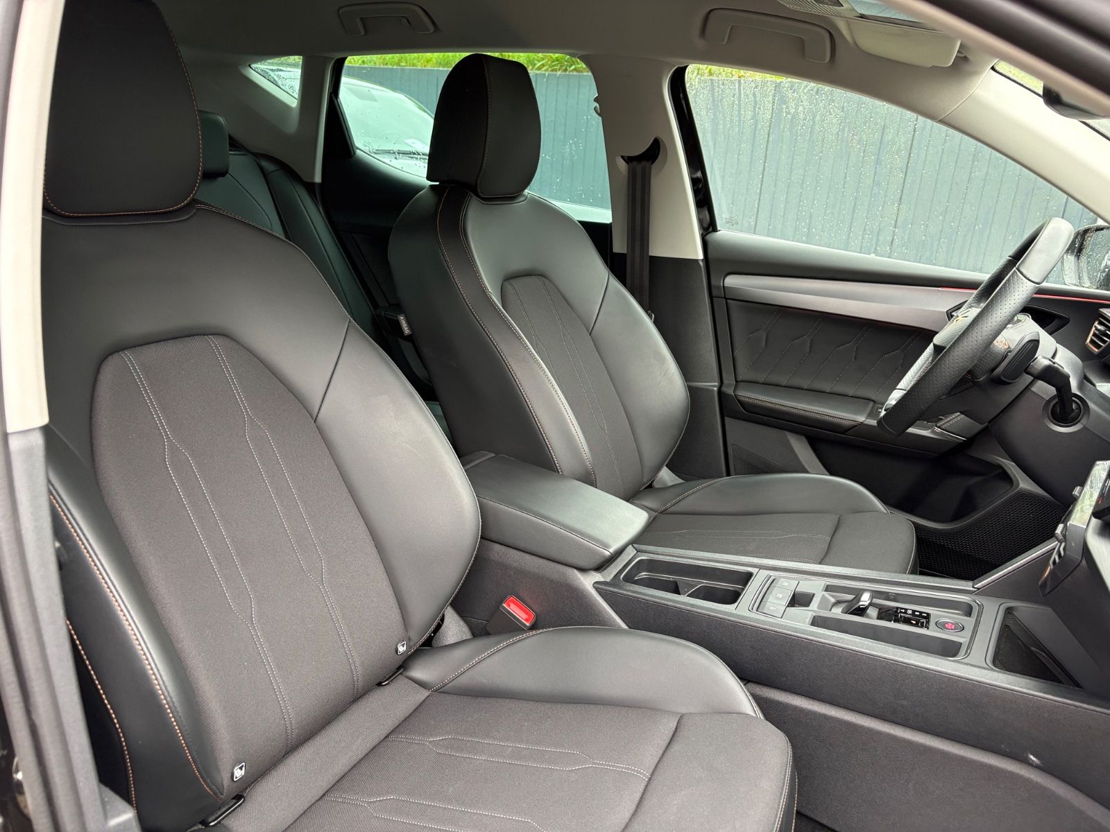 Fahrzeugabbildung CUPRA Leon 1.5 eTSI 110kW DSG NAVI, LED, KAMERA