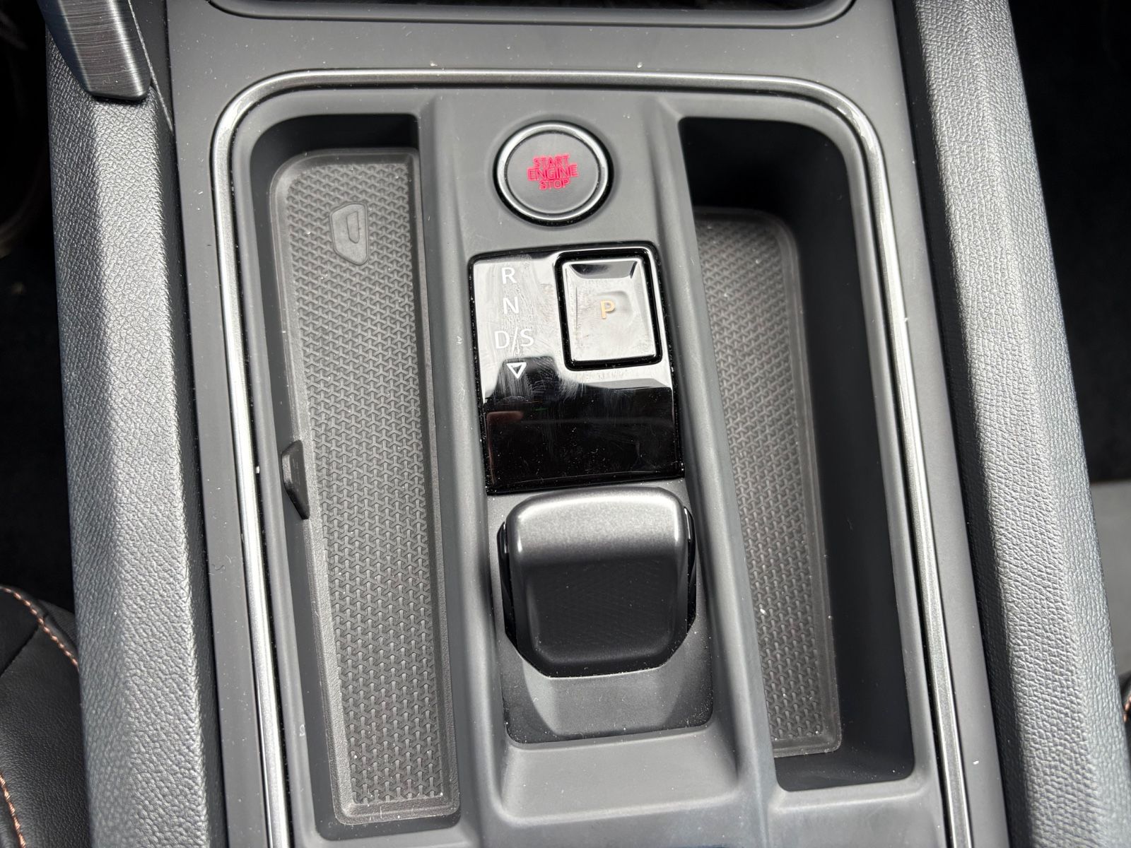 Fahrzeugabbildung CUPRA Leon 1.5 eTSI 110kW DSG NAVI, LED, KAMERA