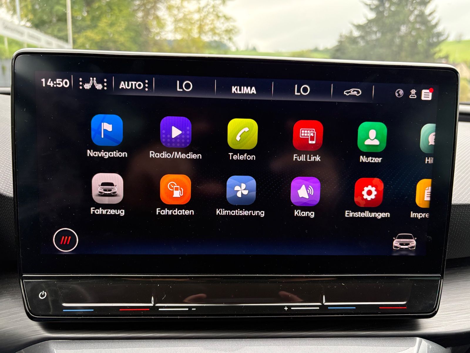 Fahrzeugabbildung CUPRA Leon 1.5 eTSI 110kW DSG NAVI, LED, KAMERA