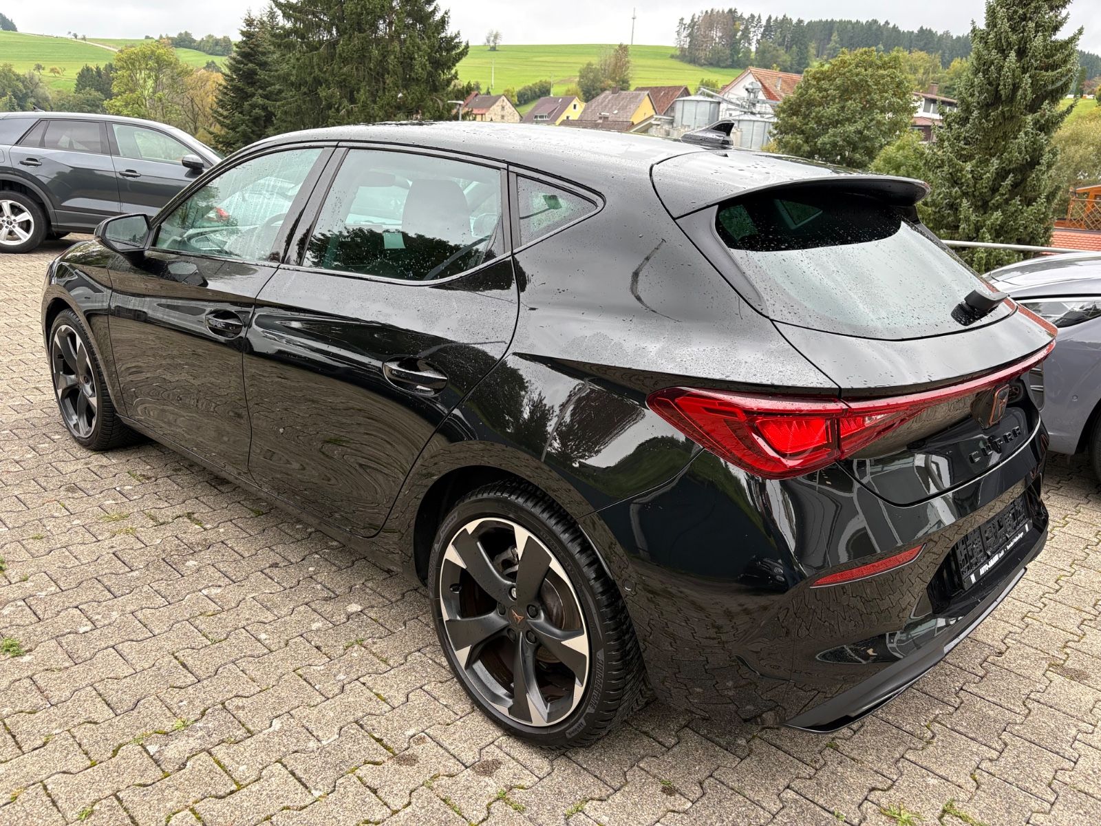 Fahrzeugabbildung CUPRA Leon 1.5 eTSI 110kW DSG NAVI, LED, KAMERA