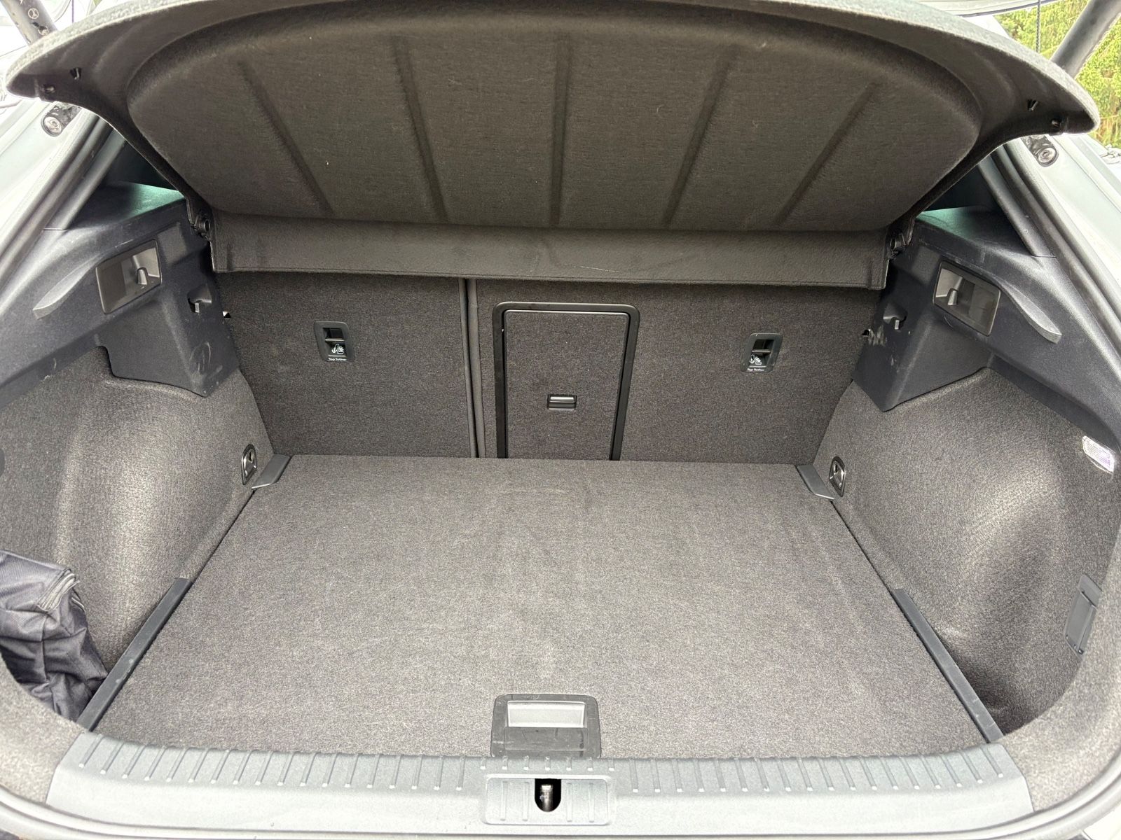 Fahrzeugabbildung CUPRA Formentor VZ 2.0 TSI 245 kW 4Drive