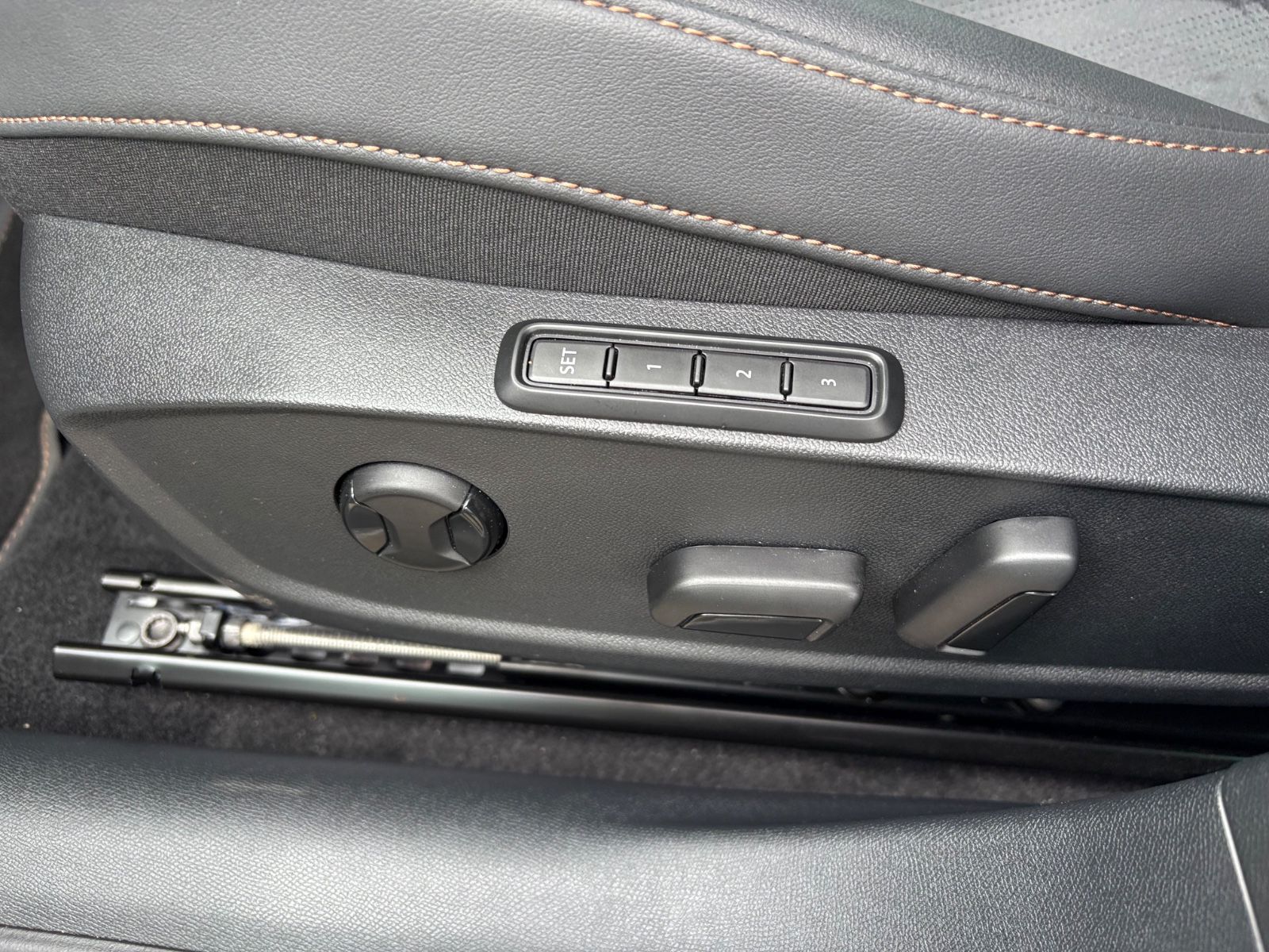 Fahrzeugabbildung CUPRA Formentor VZ 2.0 TSI 245 kW 4Drive