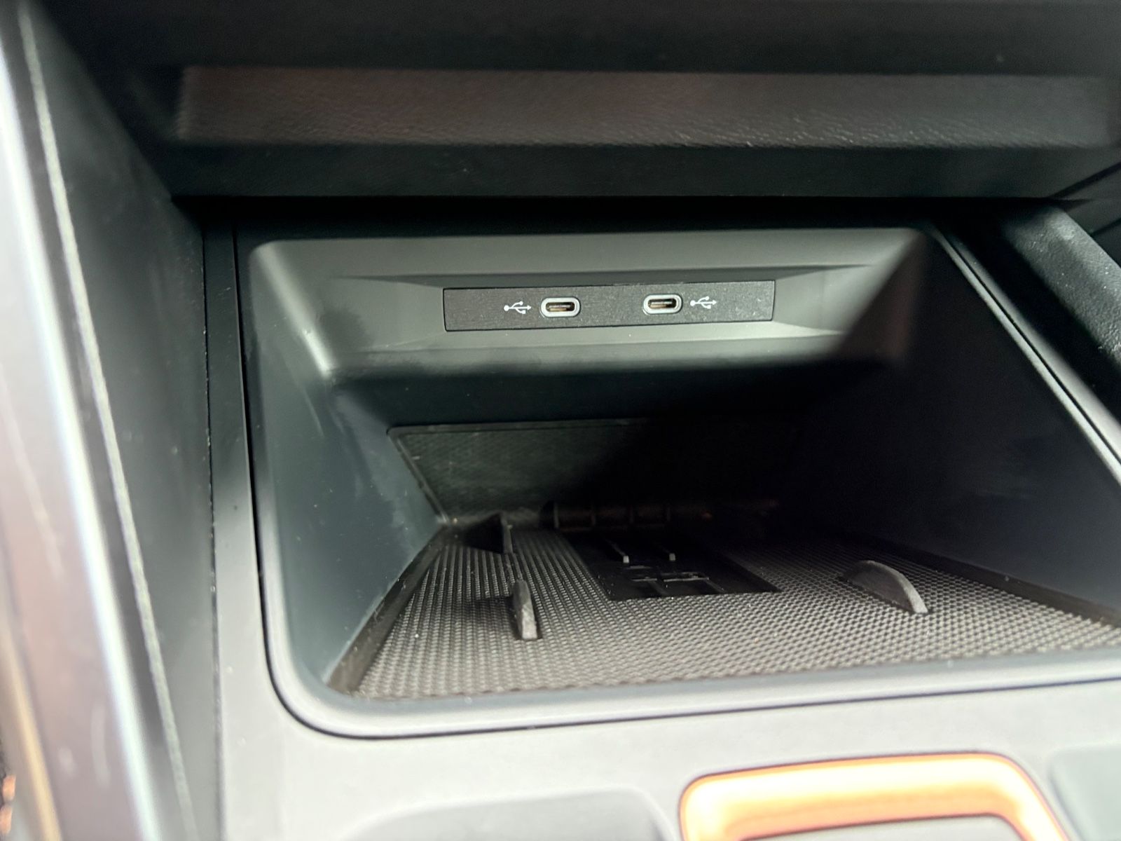 Fahrzeugabbildung CUPRA Formentor VZ 2.0 TSI 245 kW 4Drive