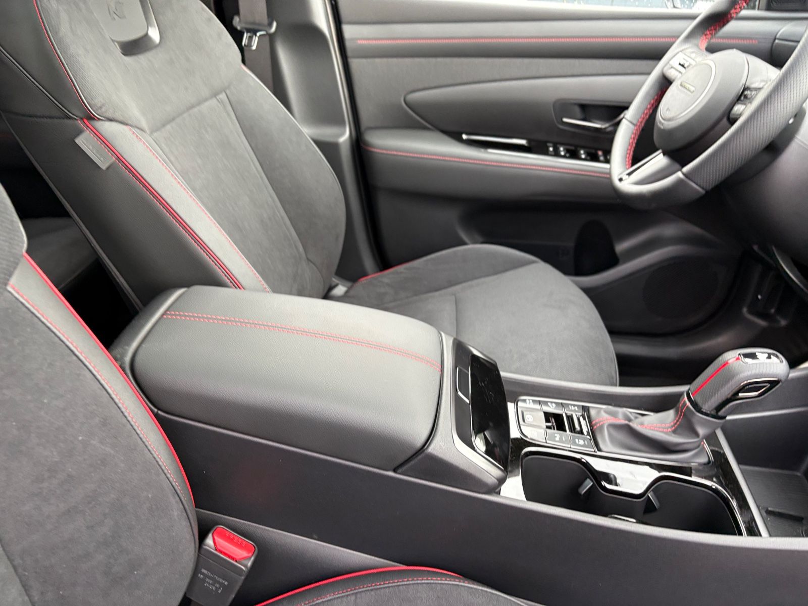 Fahrzeugabbildung Hyundai TUCSON 1.6 T-GDI ALLRAD,NAVI, AUTOMATIK, KAMERA