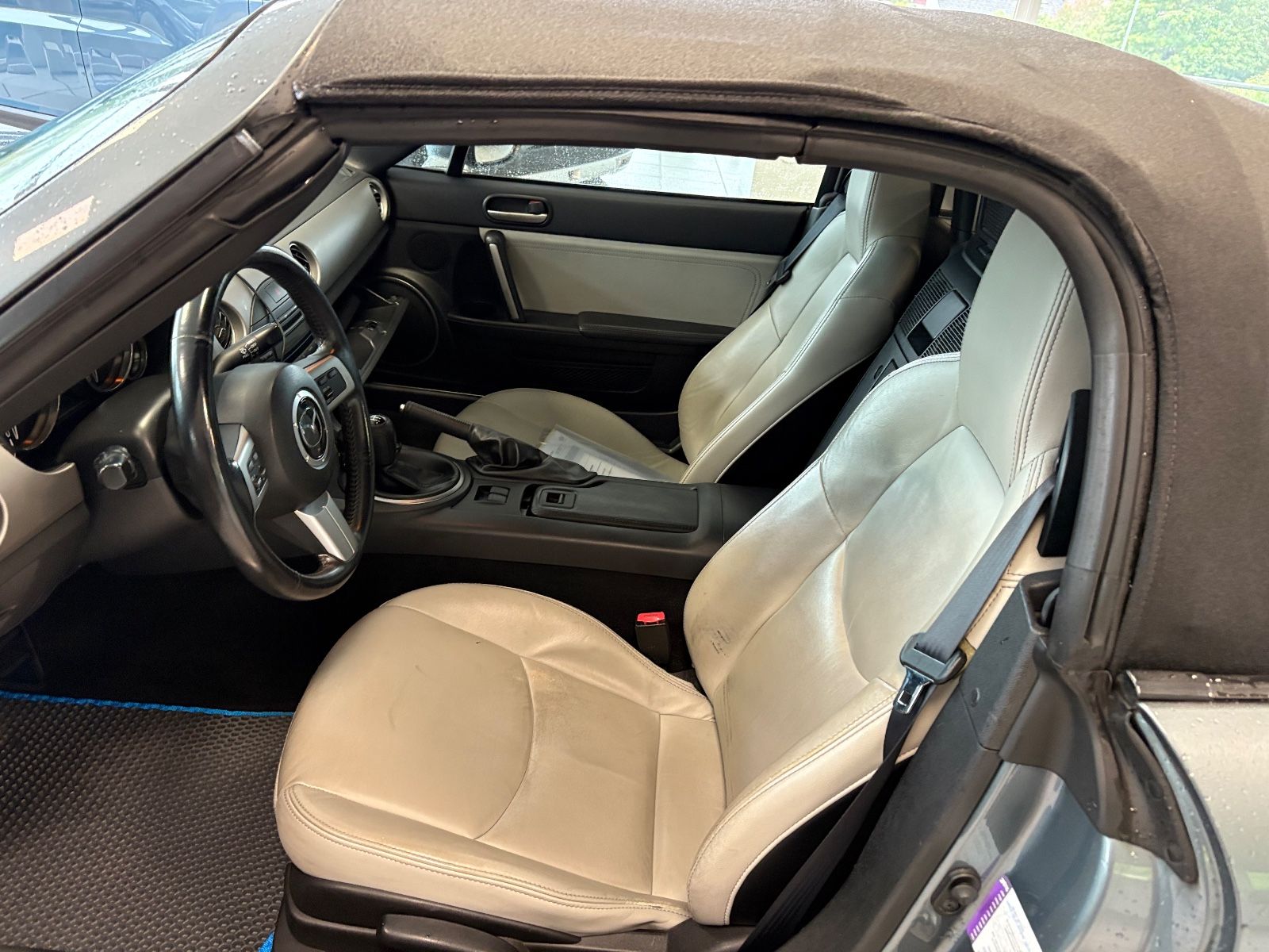 Fahrzeugabbildung Mazda MX-5 1.8 NAVI, LEDER, SITZHEIZUNG