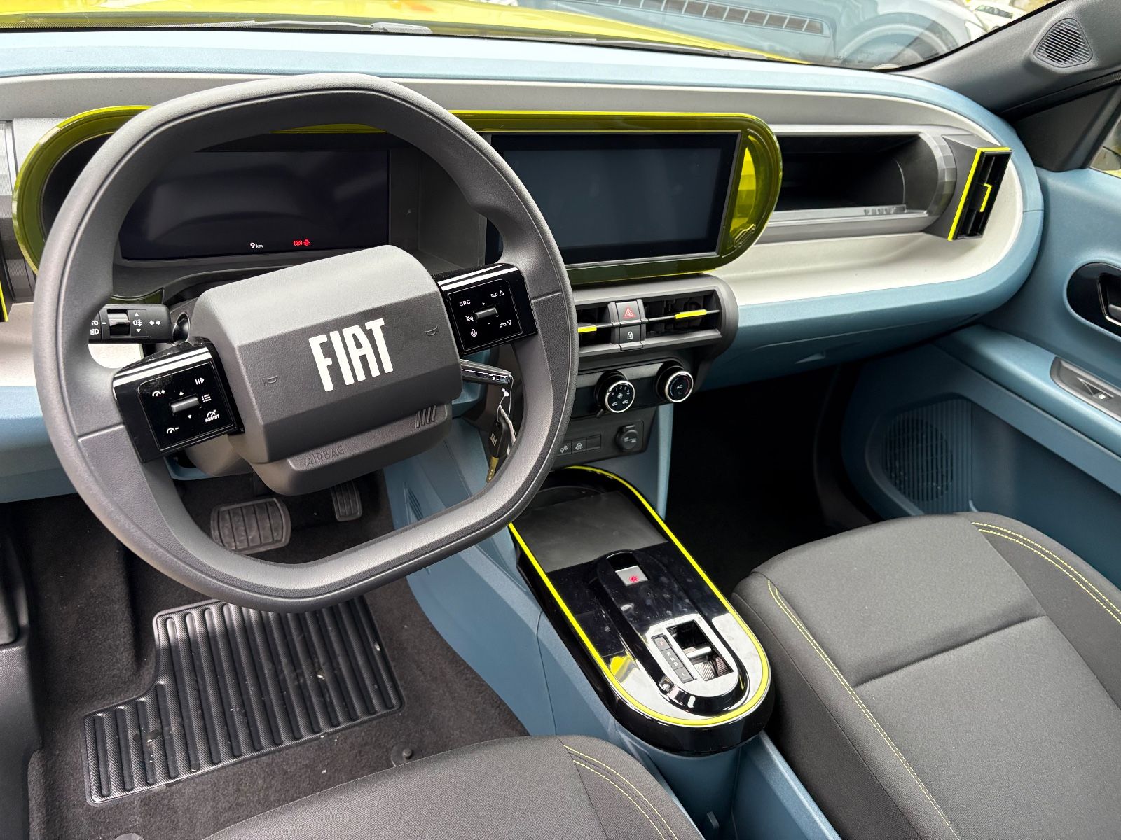 Fahrzeugabbildung Fiat Grande Panda 1.2 Hybrid AUTOMATIK, LED, CARPLAY