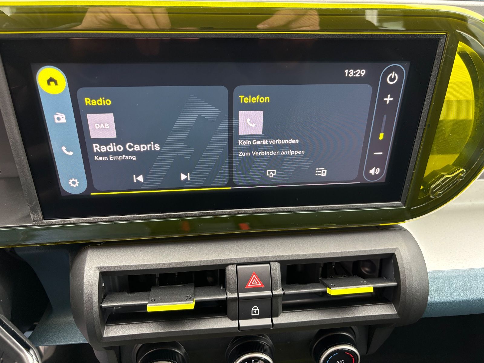 Fahrzeugabbildung Fiat Grande Panda 1.2 Hybrid AUTOMATIK, LED, CARPLAY