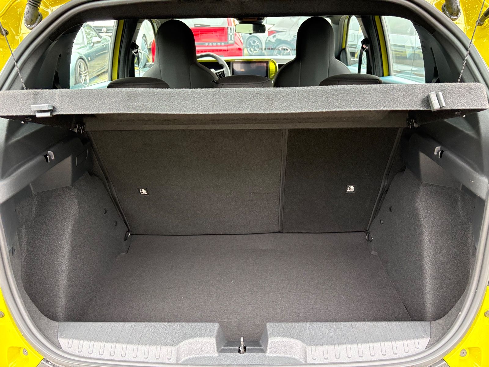 Fahrzeugabbildung Fiat Grande Panda 1.2 Hybrid AUTOMATIK, LED, CARPLAY