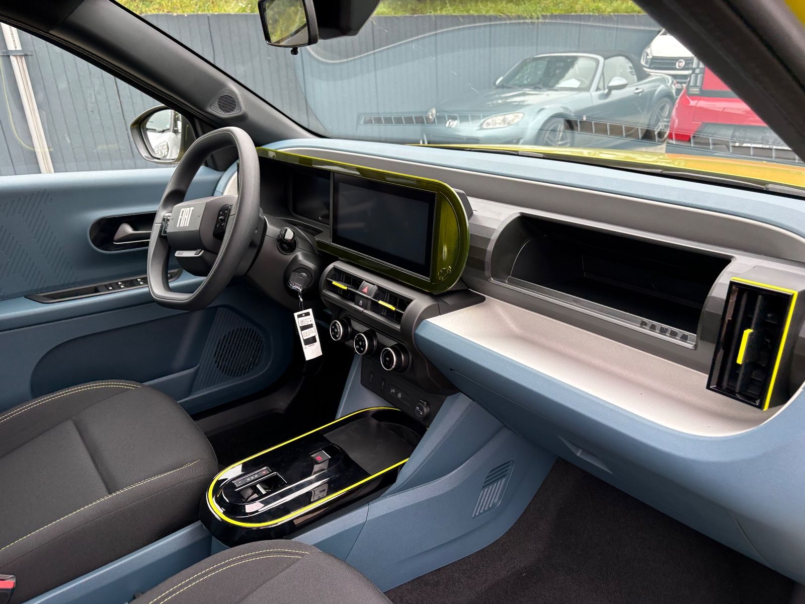 Fahrzeugabbildung Fiat Grande Panda 1.2 Hybrid AUTOMATIK, LED, CARPLAY