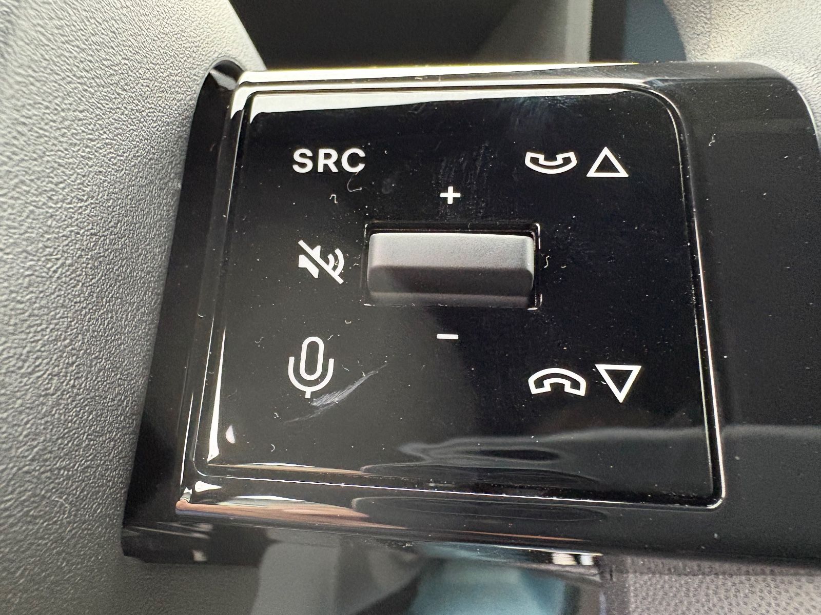 Fahrzeugabbildung Fiat Grande Panda 1.2 Hybrid AUTOMATIK, LED, CARPLAY