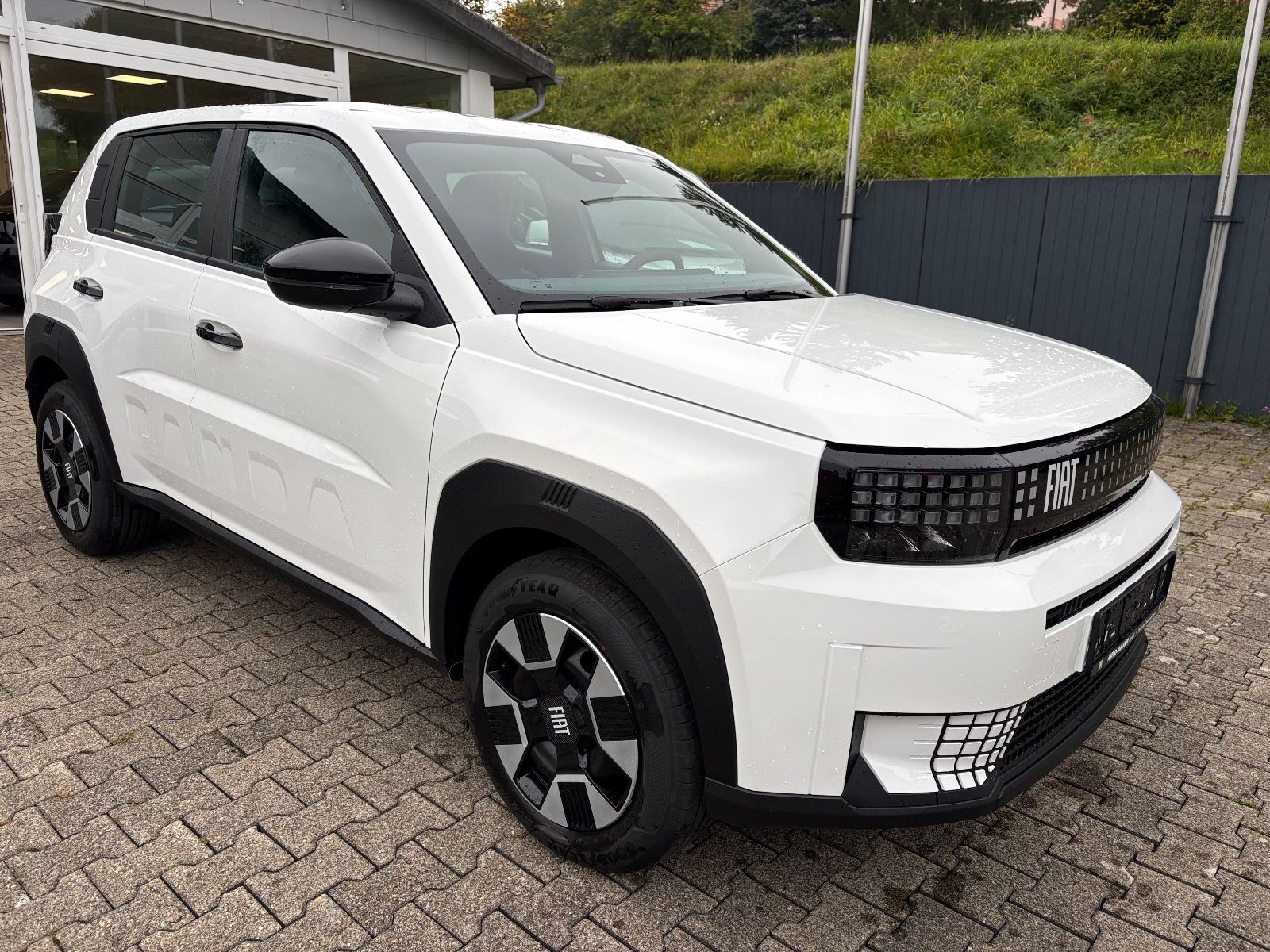 Fahrzeugabbildung Fiat Grande Panda 1.2 Hybrid AUTOMATIK, LED, CARPLAY