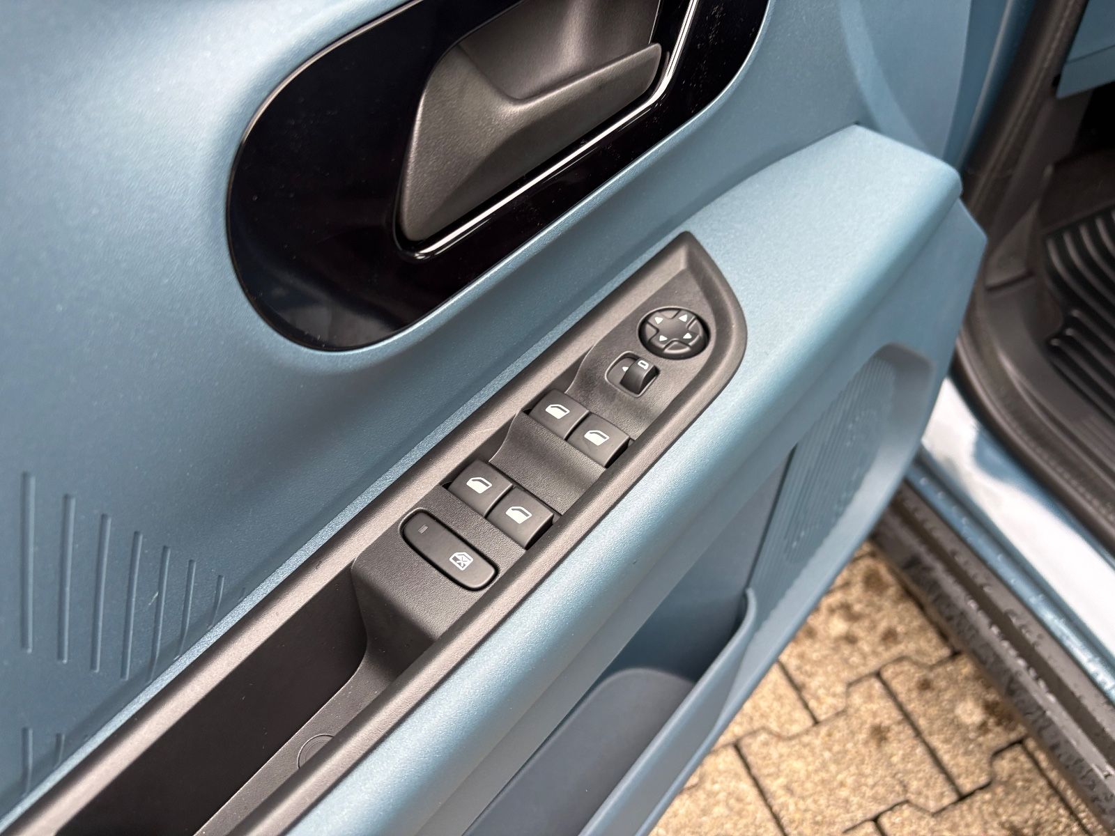 Fahrzeugabbildung Fiat Grande Panda 1.2 Hybrid AUTOMATIK, LED, CARPLAY