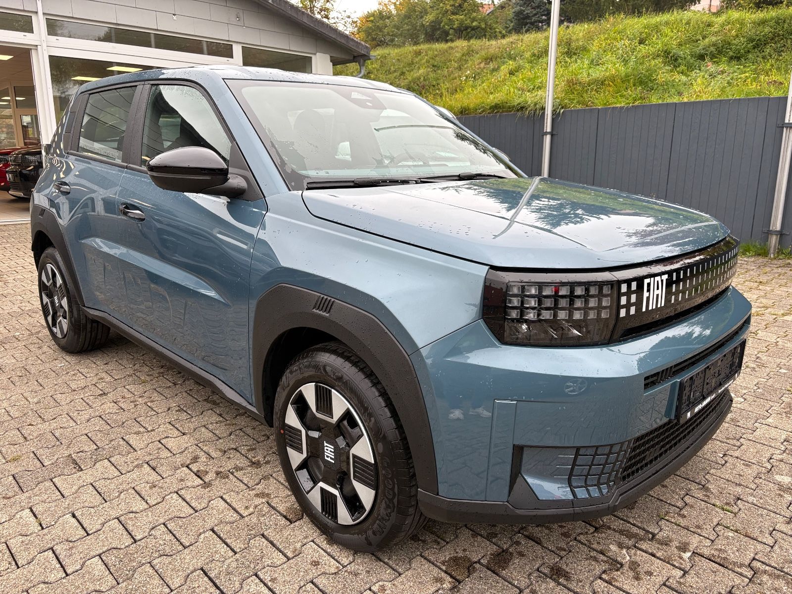 Fahrzeugabbildung Fiat Grande Panda 1.2 Hybrid AUTOMATIK, LED, CARPLAY