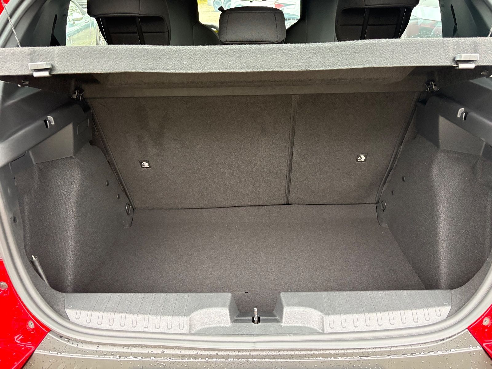 Fahrzeugabbildung Fiat Grande Panda 1.2 Hybrid AUTOMATIK, LED, CARPLAY