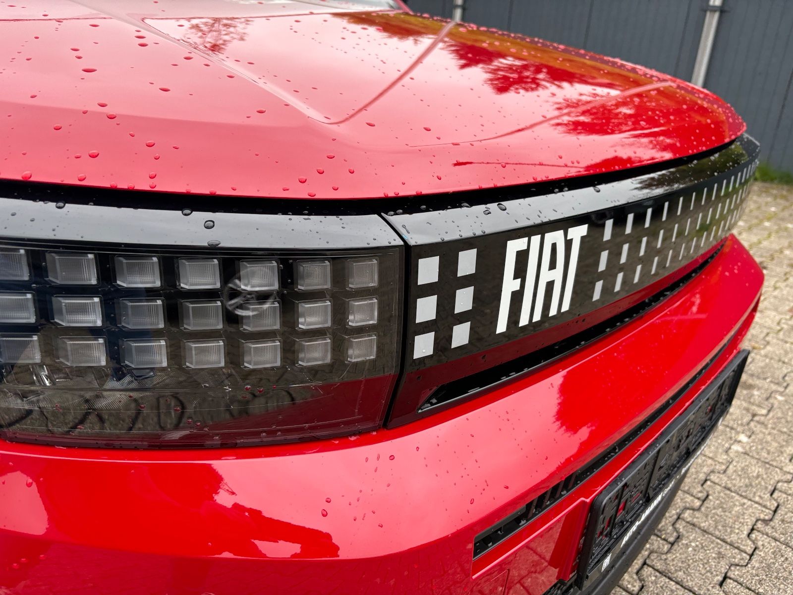 Fahrzeugabbildung Fiat Grande Panda 1.2 Hybrid AUTOMATIK, LED, CARPLAY