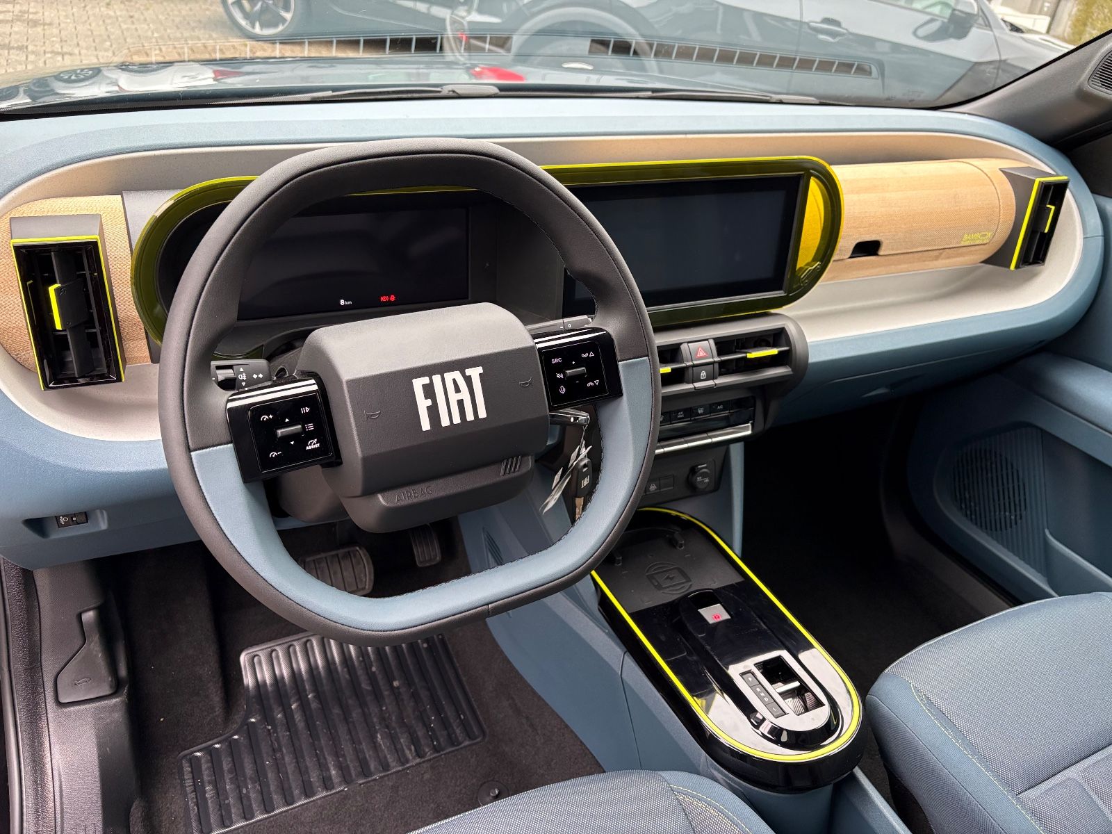 Fahrzeugabbildung Fiat Grande Panda 1.2 Hybrid  La Prima