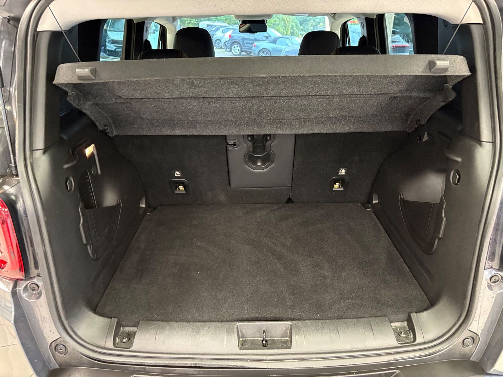 Fahrzeugabbildung Jeep Renegade AUTOMATIK, LED, KAMERA, LEDER