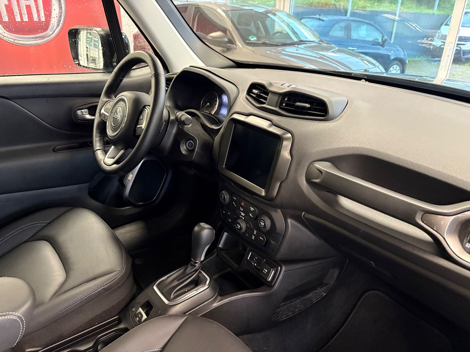 Fahrzeugabbildung Jeep Renegade AUTOMATIK, LED, KAMERA, LEDER
