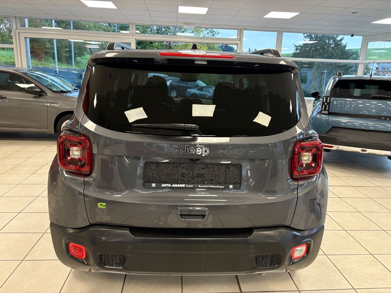 Fahrzeugabbildung Jeep Renegade AUTOMATIK, LED, KAMERA, LEDER