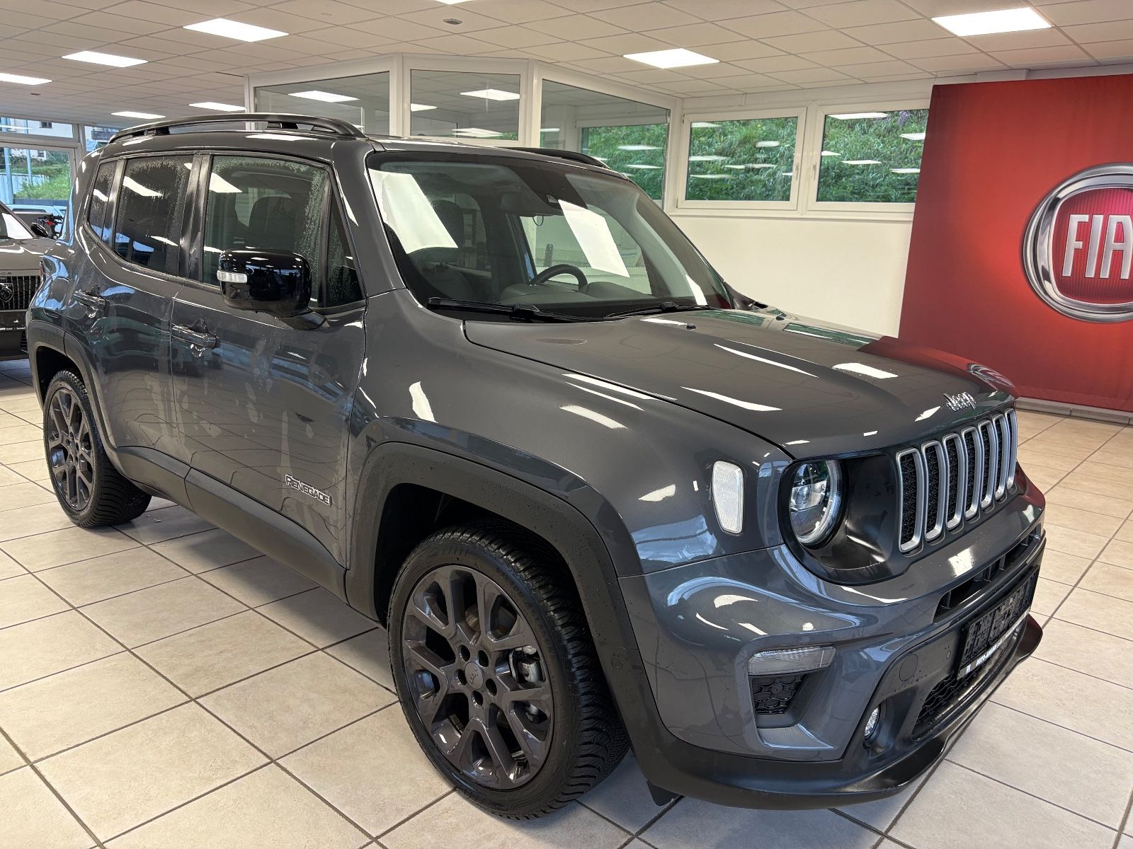 Fahrzeugabbildung Jeep Renegade AUTOMATIK, LED, KAMERA, LEDER